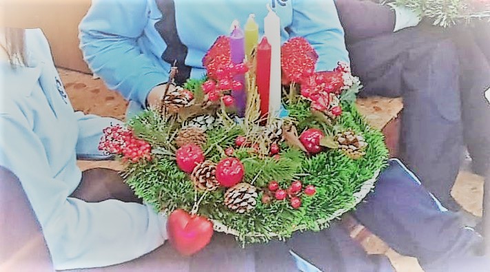 Lee más sobre el artículo Bendición coronas de adviento